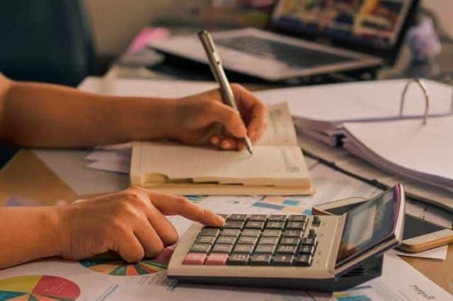 Qué es el crowdfactoring