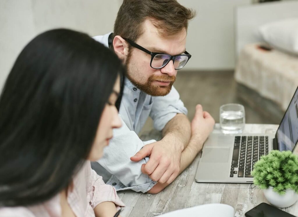 Esquema de los tipos de impuestos que paga una empresa en España
